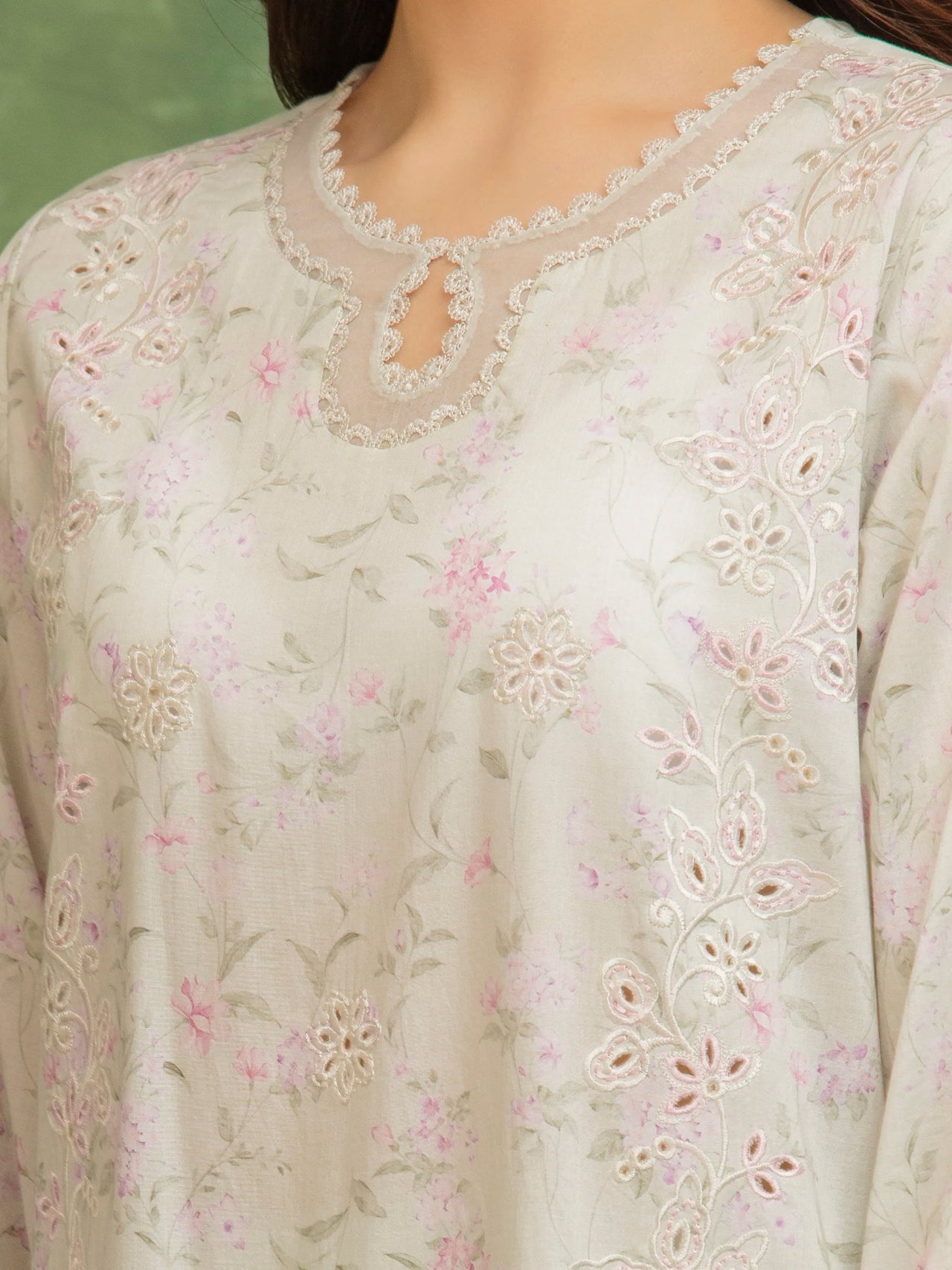 Edenrobe Premium Embroidered Lawn Collection