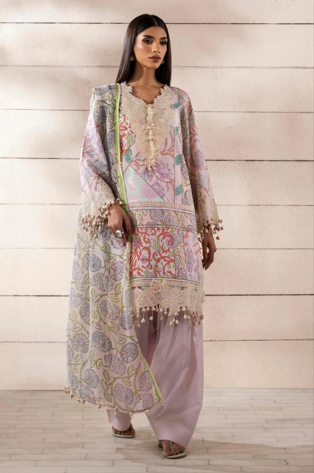 Muzlin by Sana Safinaz Luxury Collection