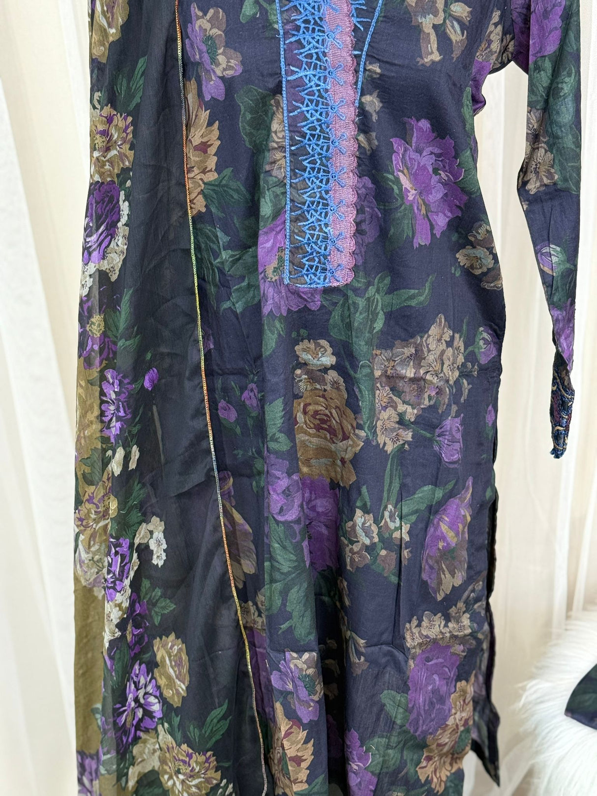 Luxury Embroidered Lawn Ready To Ship