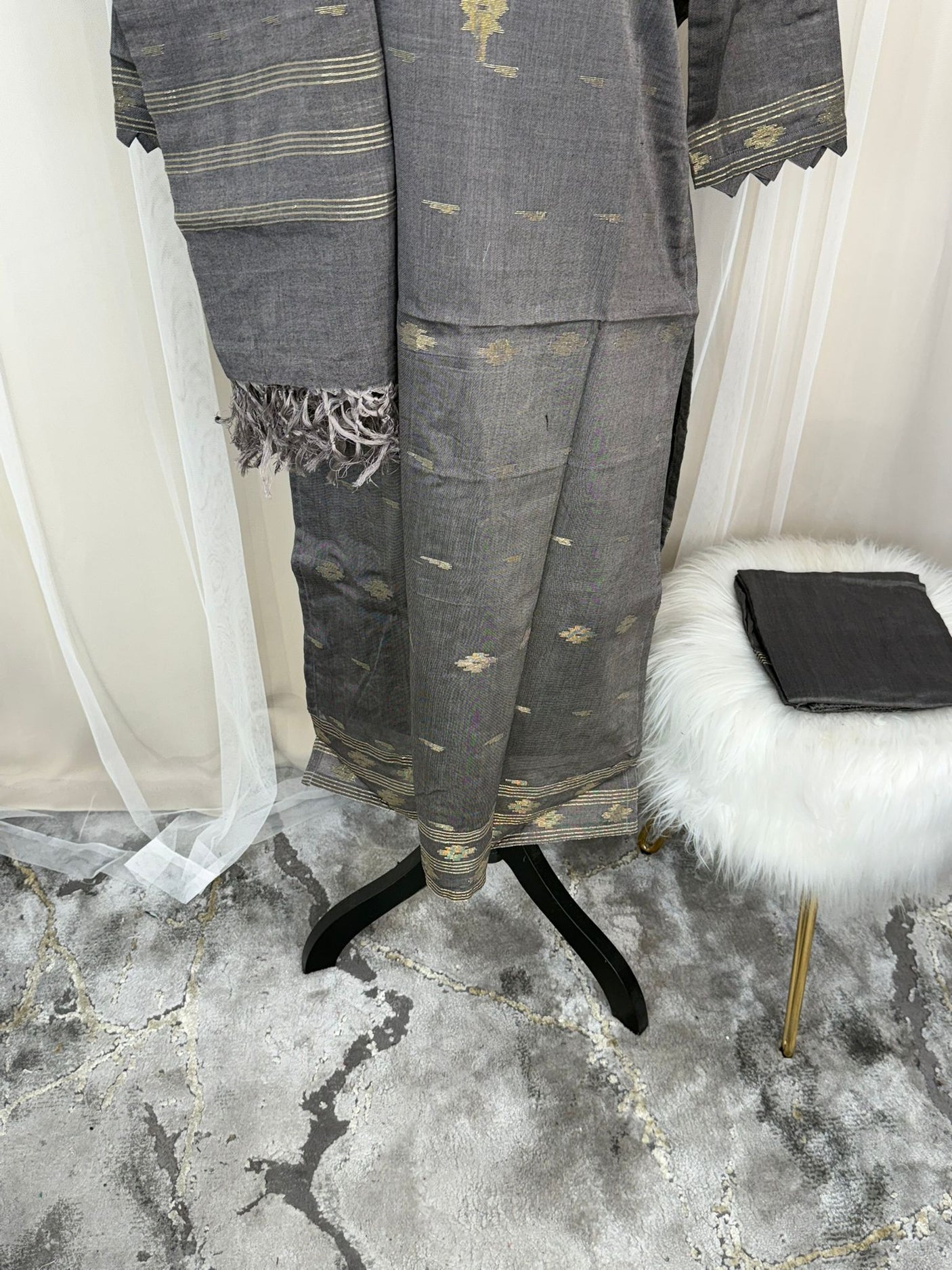 Bangladeshi Jamdani salwar kamiz