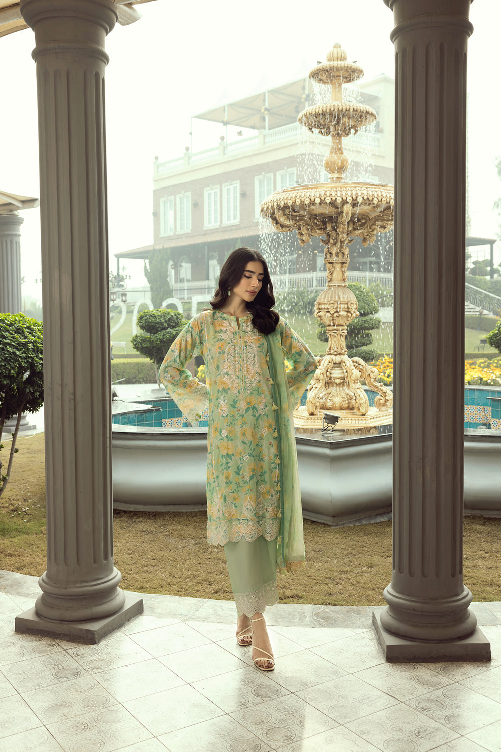 Lakhany Embroidered 3pc Suit