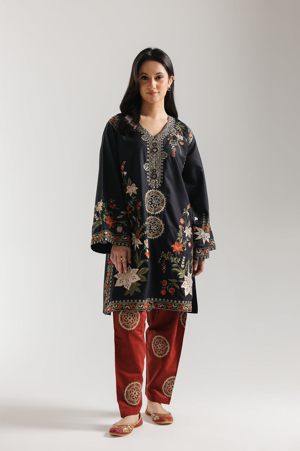 Ethnic Embroidered 2pc Suit