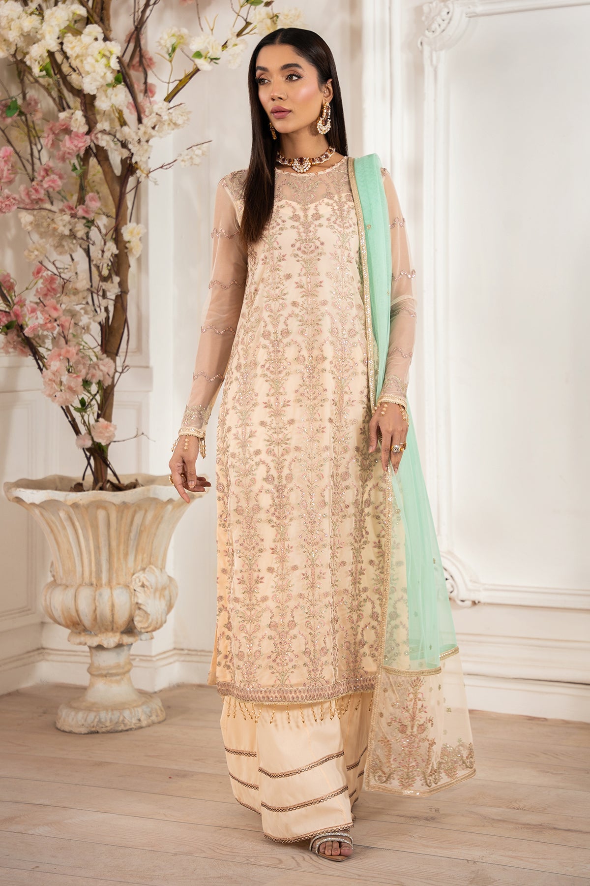 Heer by Zarif Luxury Collection