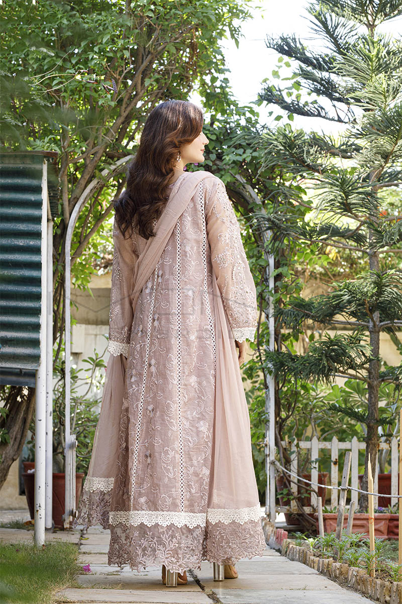 Pearl Symphony by Mona Embroidery Luxury Collection