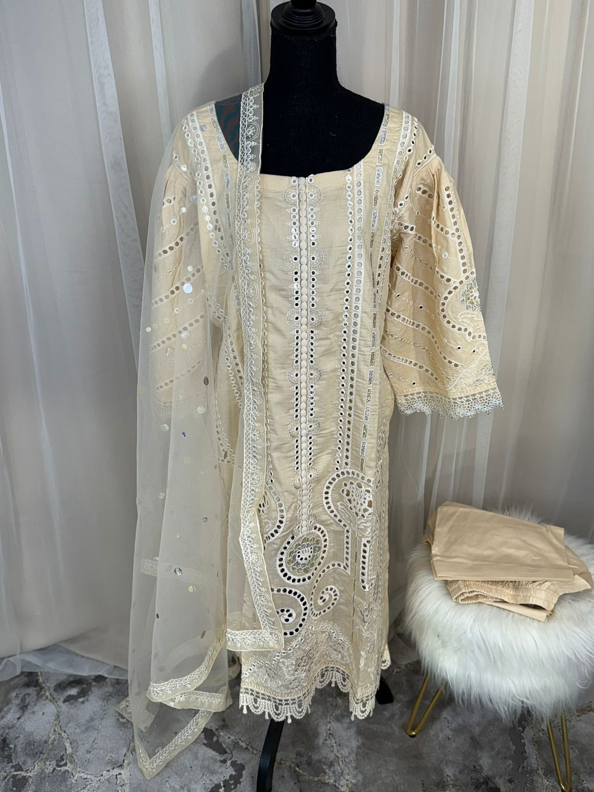 Luxury Embroidered Lawn Ready To Ship