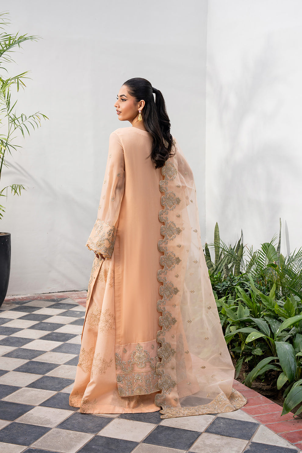 Tarz by Freesia Luxury Collection