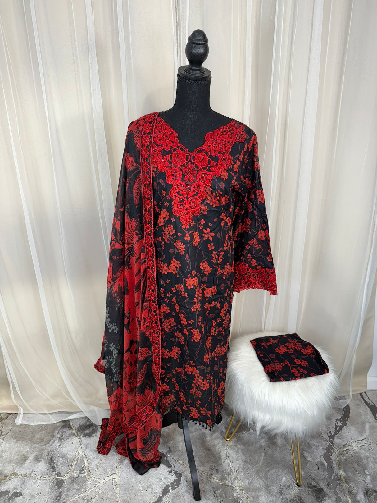 Luxury Embroidered Lawn Ready To Ship