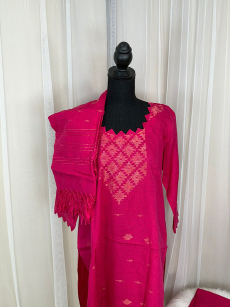 Bangladeshi Jamdani salwar kamiz