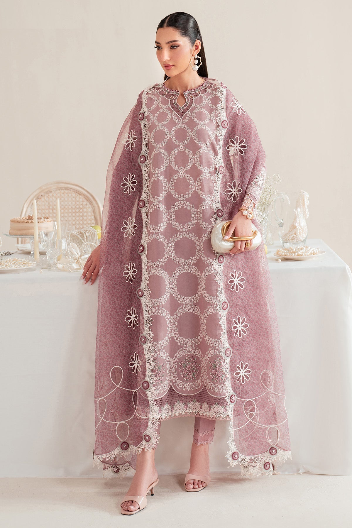 Iris Luxury Lawn By Jazmin