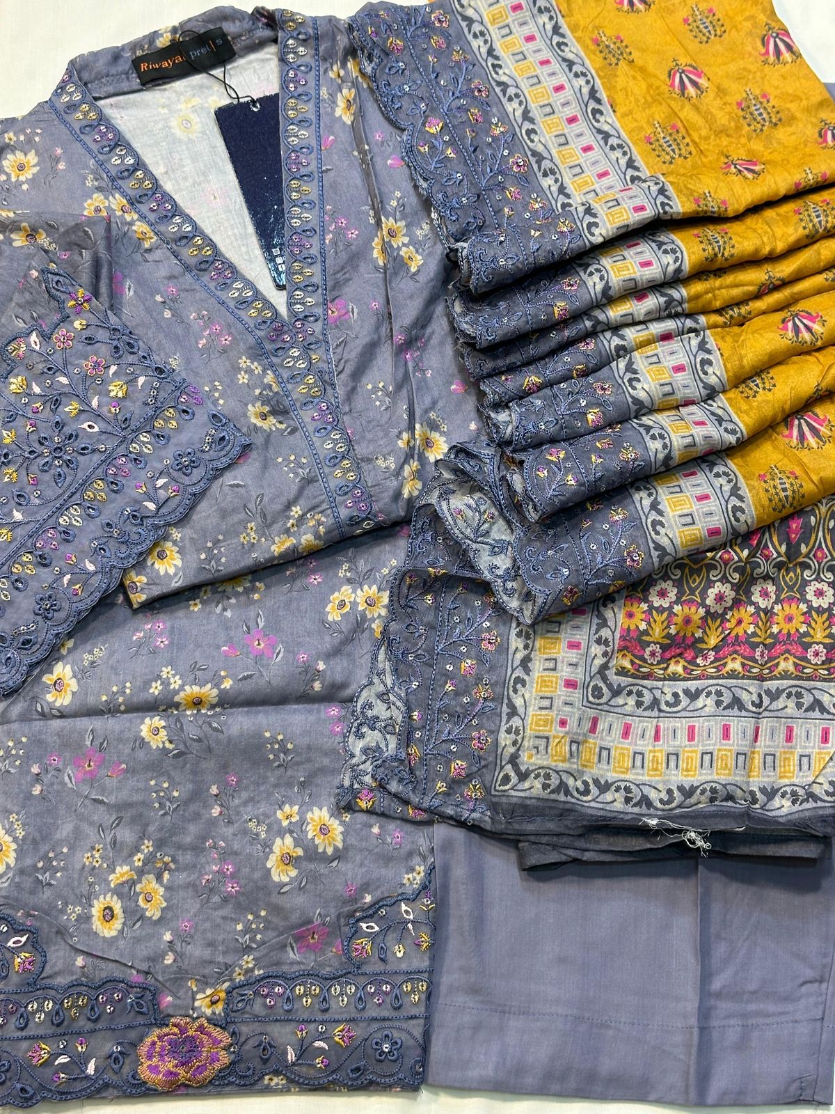 Riwayat  Embroidered Cotton Collection