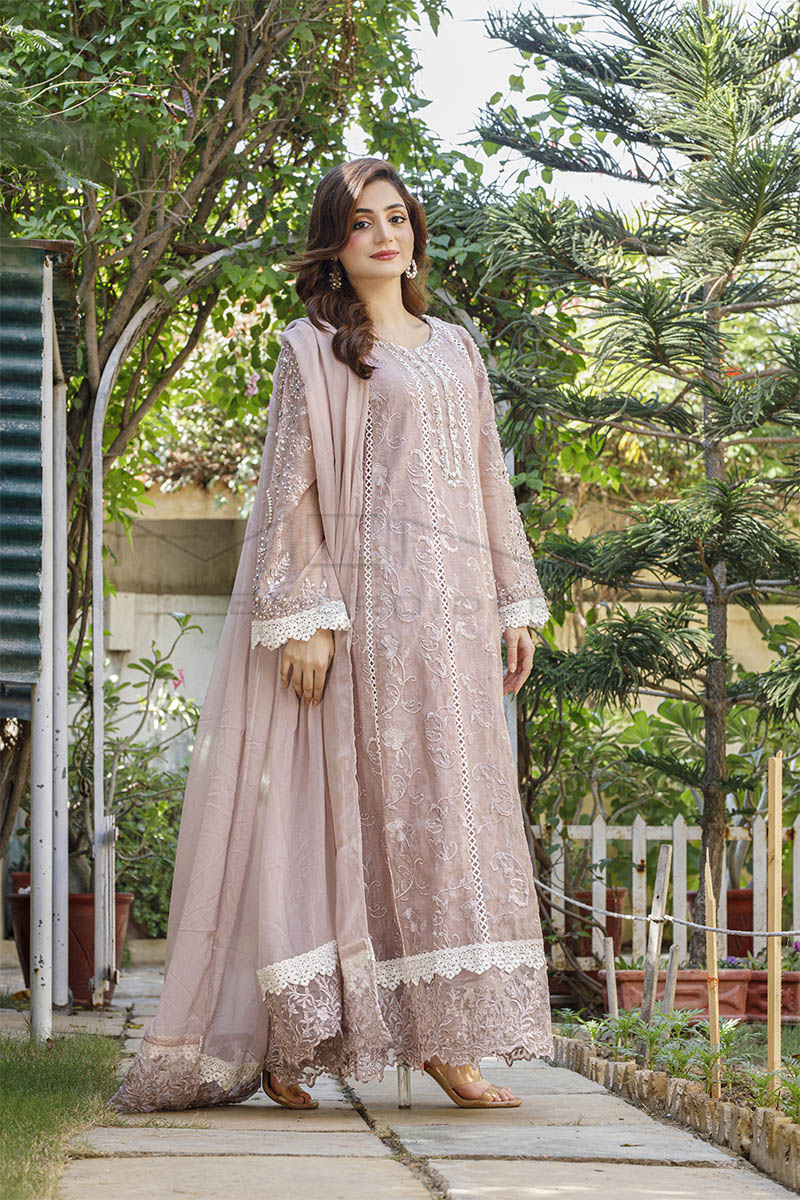 Pearl Symphony by Mona Embroidery Luxury Collection