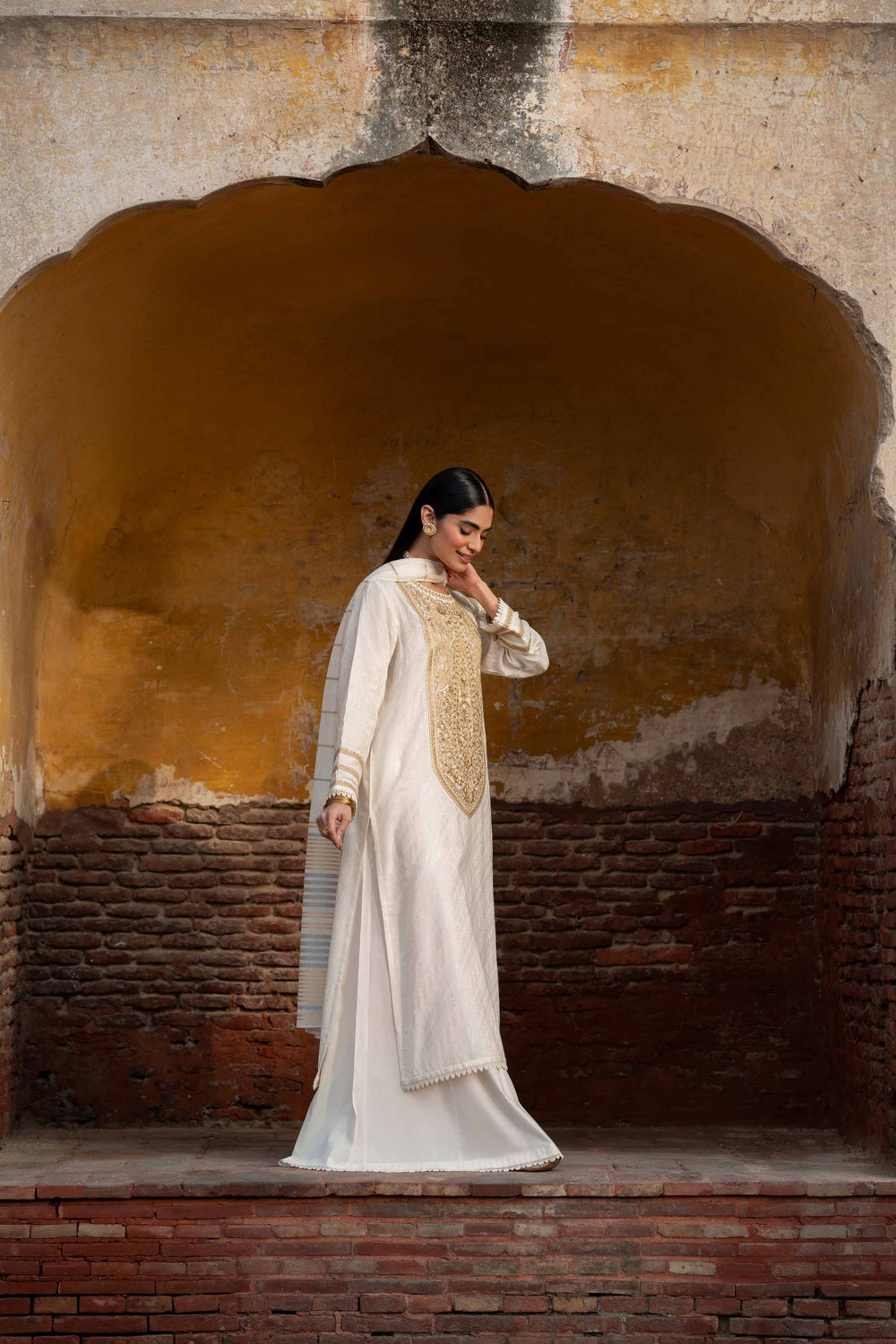 3 Piece Embroidered Suit by Nishat Linen