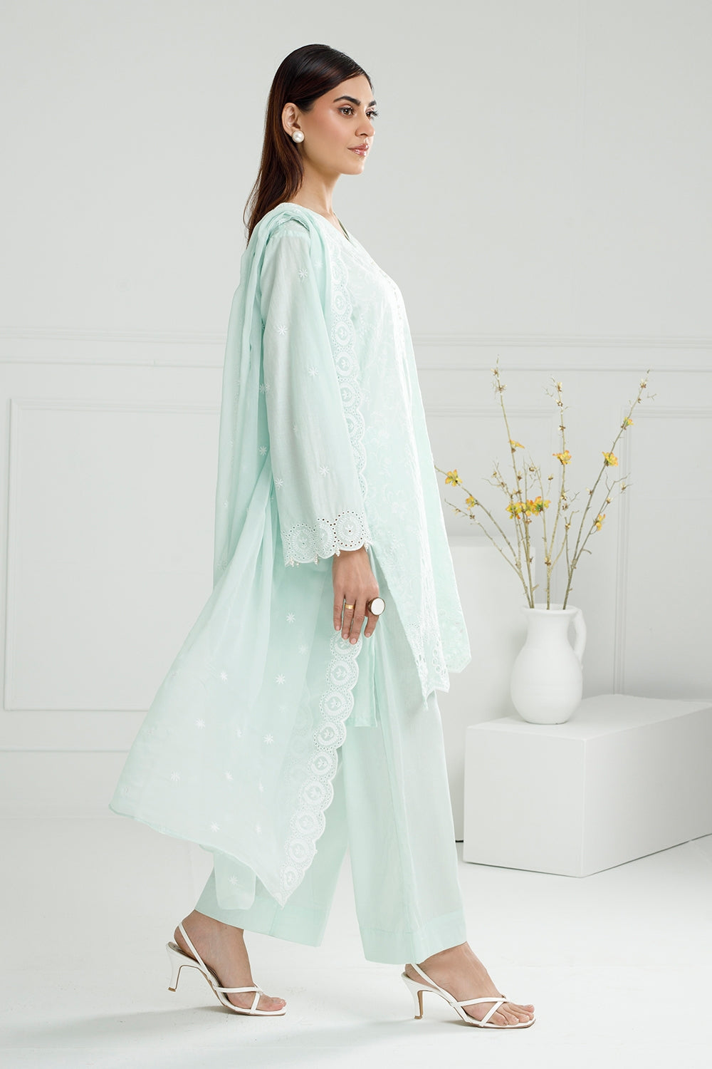 Gul Ahmed Embroidered Lawn Suit