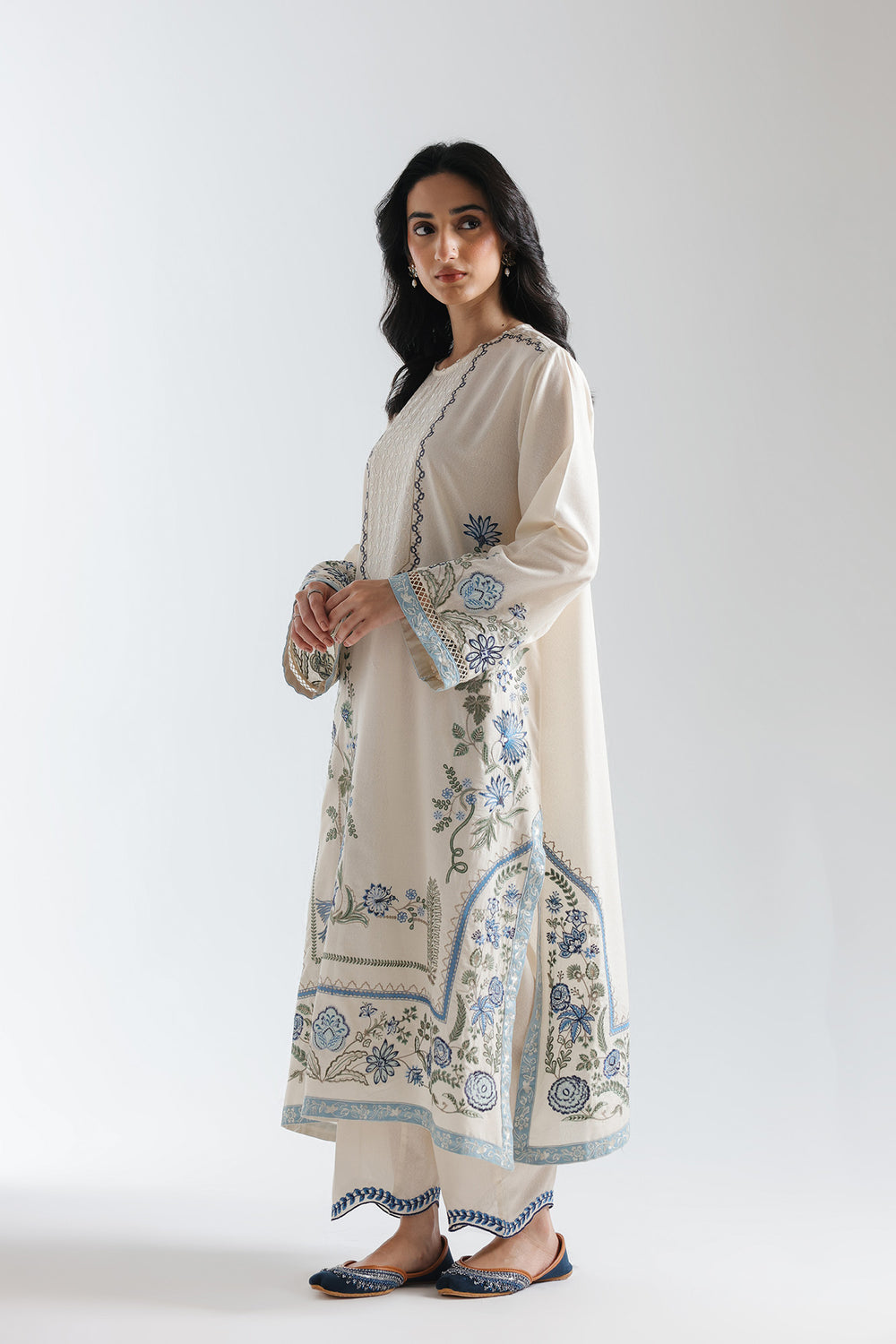 Ethnic Embroidered 2pc Suit