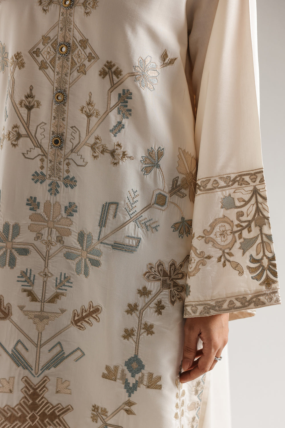 Ethnic Embroidered 2pc Suit