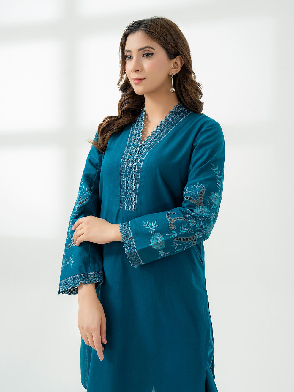 2 Piece Khaddar Suit-Embroidered By Limelight