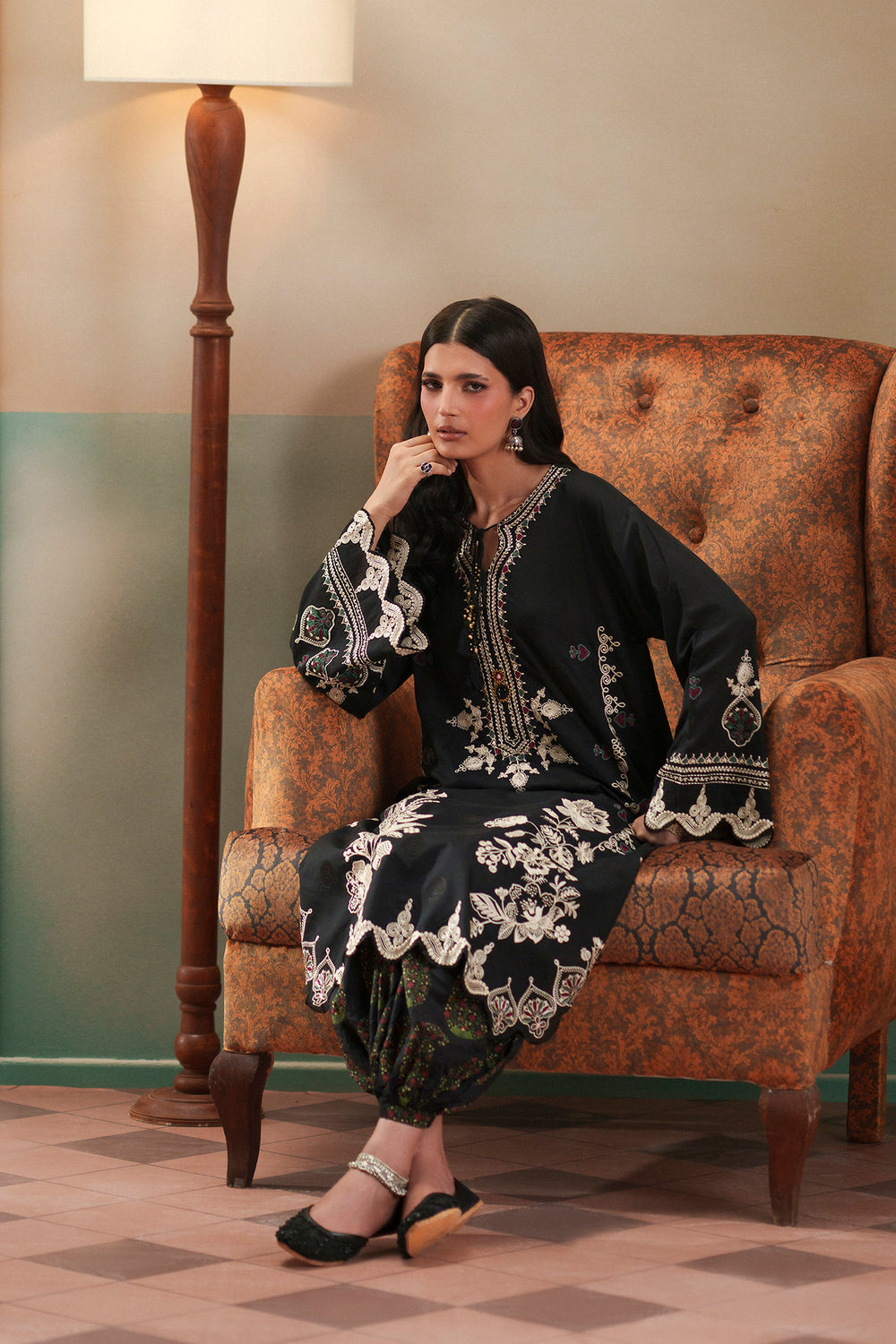 Ethnic Embroidered 2pc Suit
