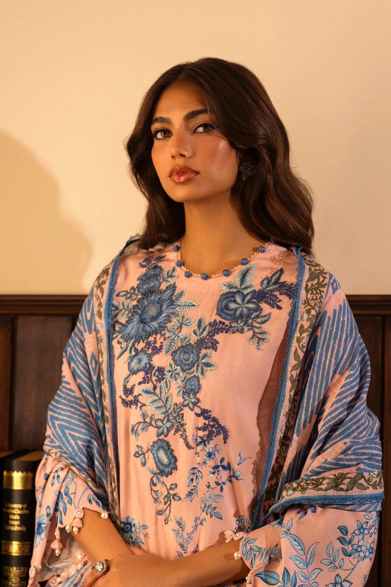 Muzlin by Sana Safinaz Luxury Collection