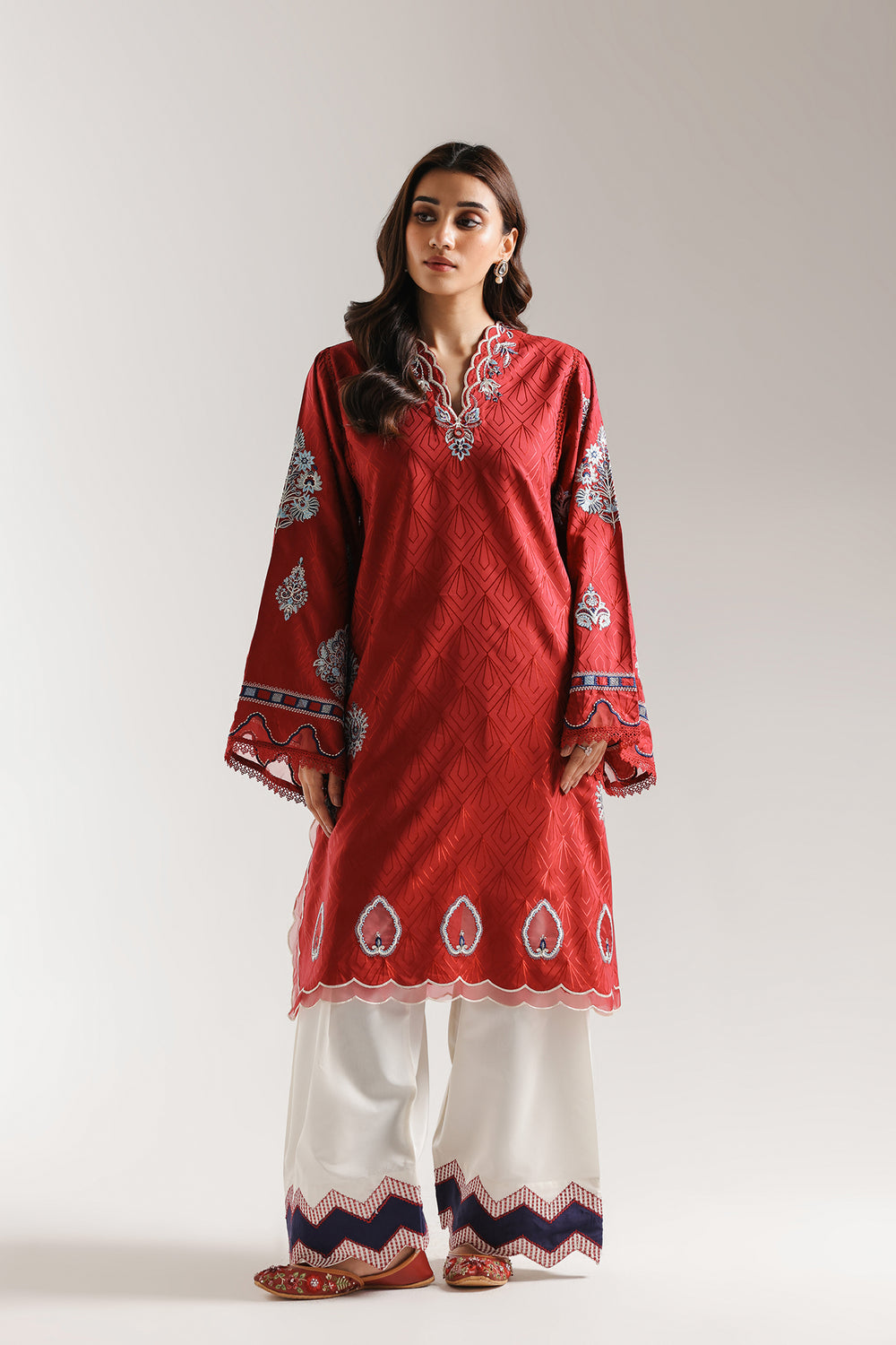 Ethnic Embroidered 2pc Suit