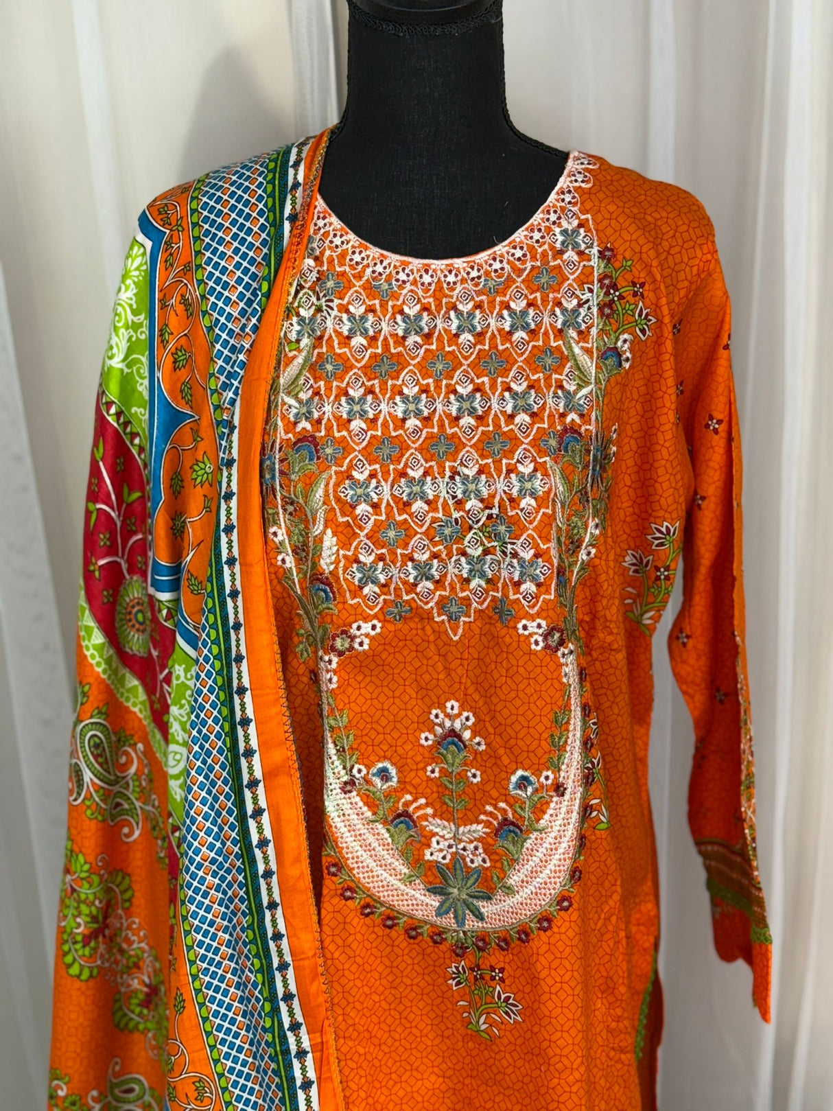Luxury Embroidered Lawn Ready To Ship