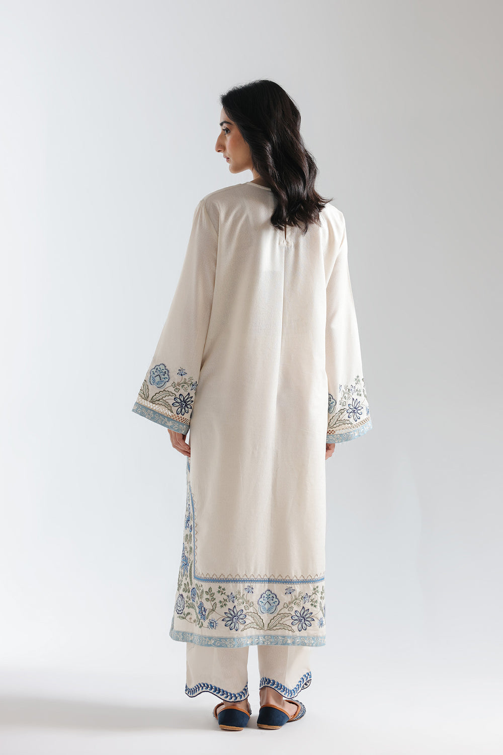 Ethnic Embroidered 2pc Suit