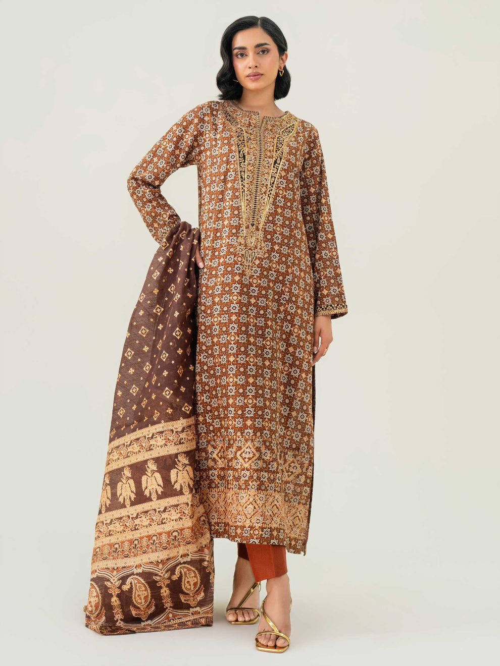3 Piece Lawn Suit-Embroidered By LimeLight