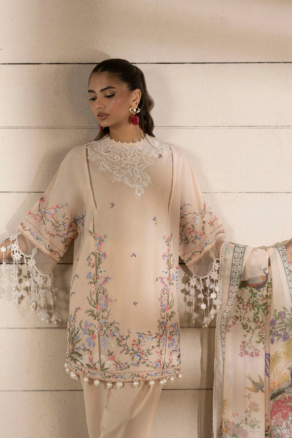 Muzlin by Sana Safinaz Luxury Collection