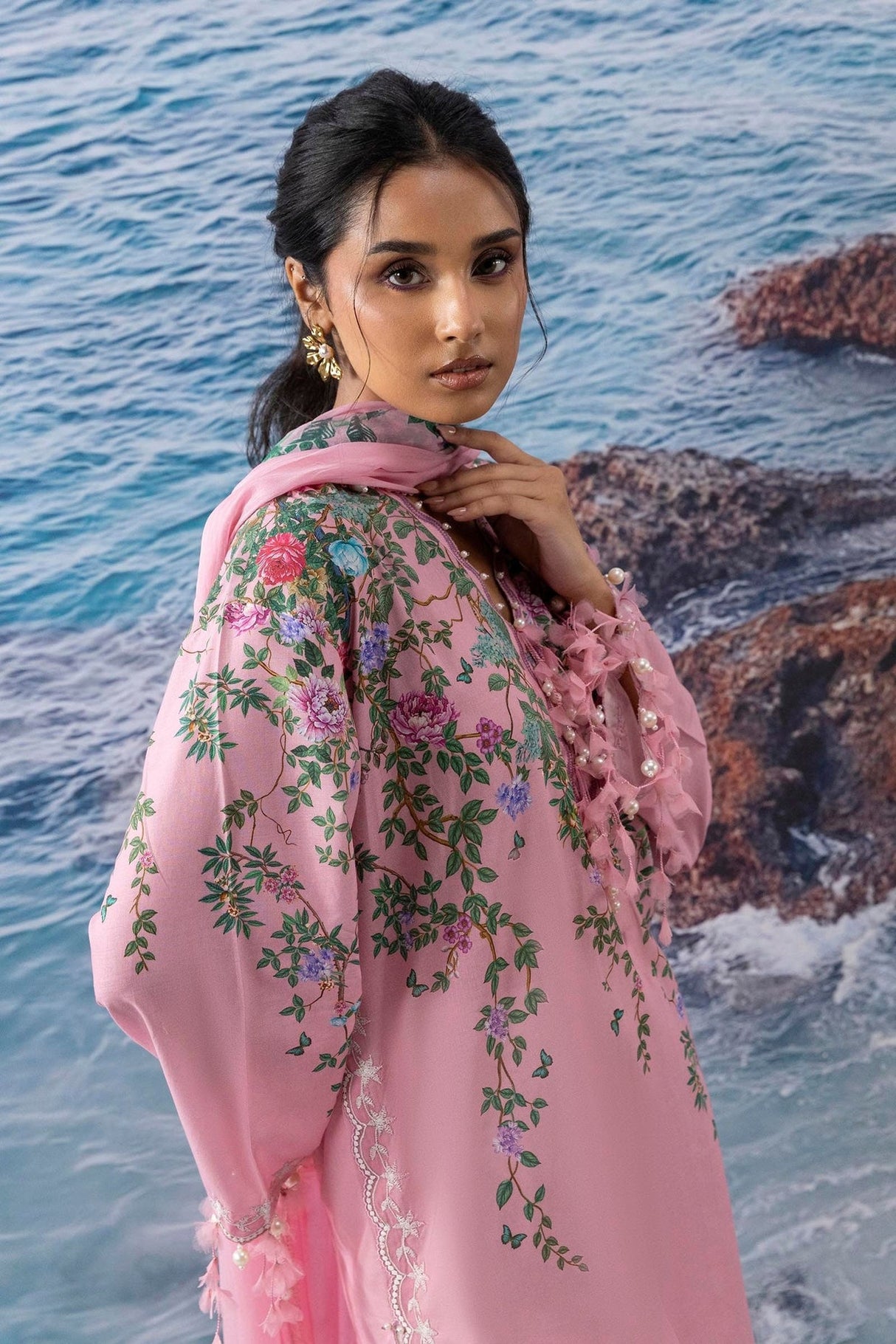 Muzlin by Sana Safinaz Luxury Collection