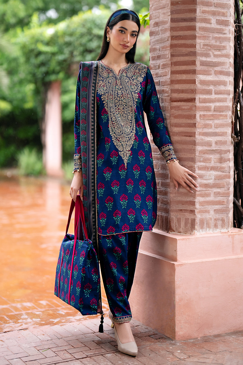 Jazmin Embroidered Formal Suit