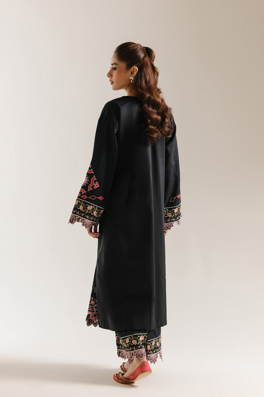 Ethnic Embroidered 2pc Suit