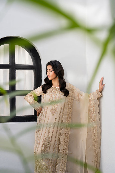 Tarz by Freesia Luxury Collection
