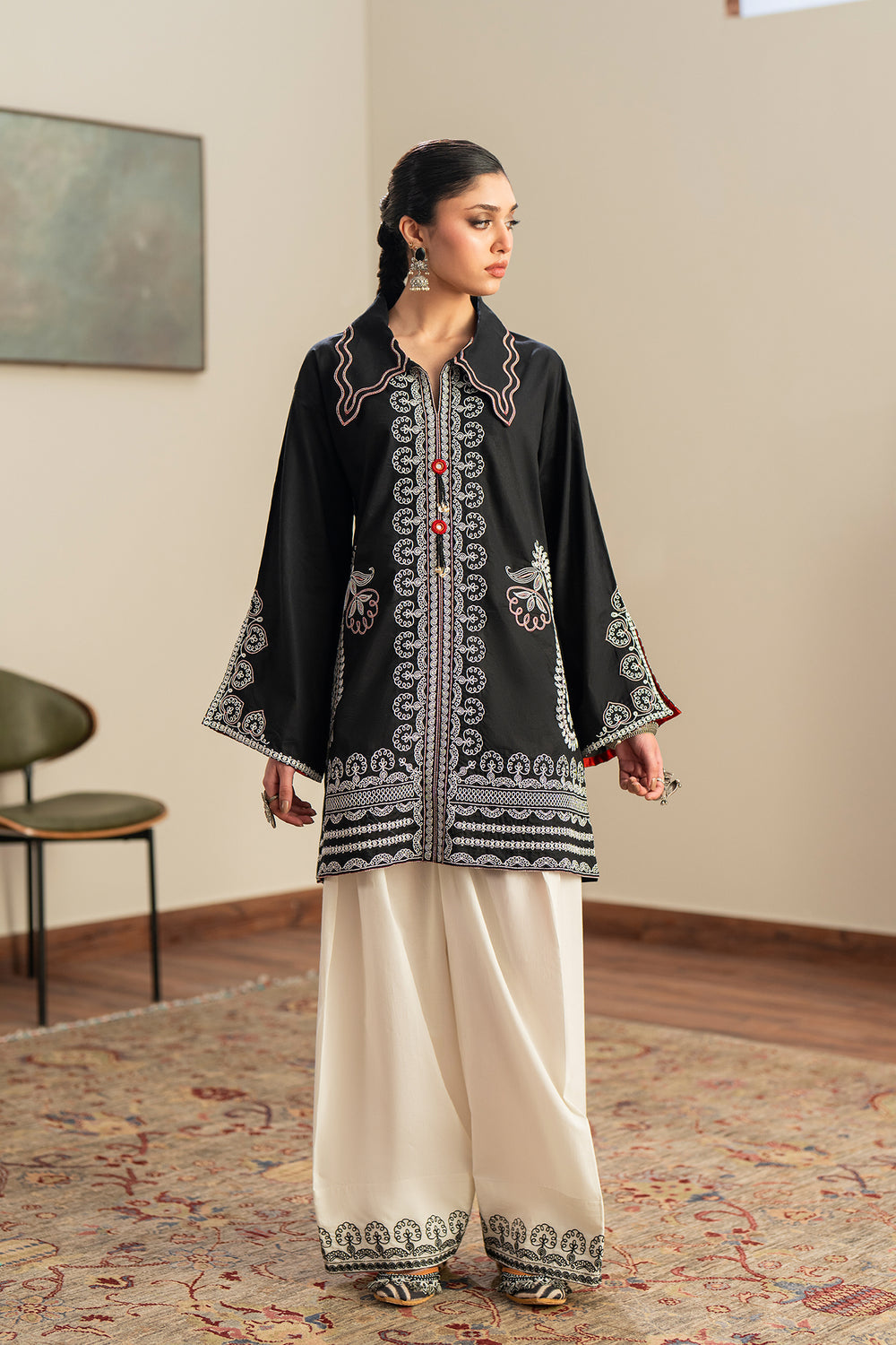 Ethnic Embroidered 2pc Suit