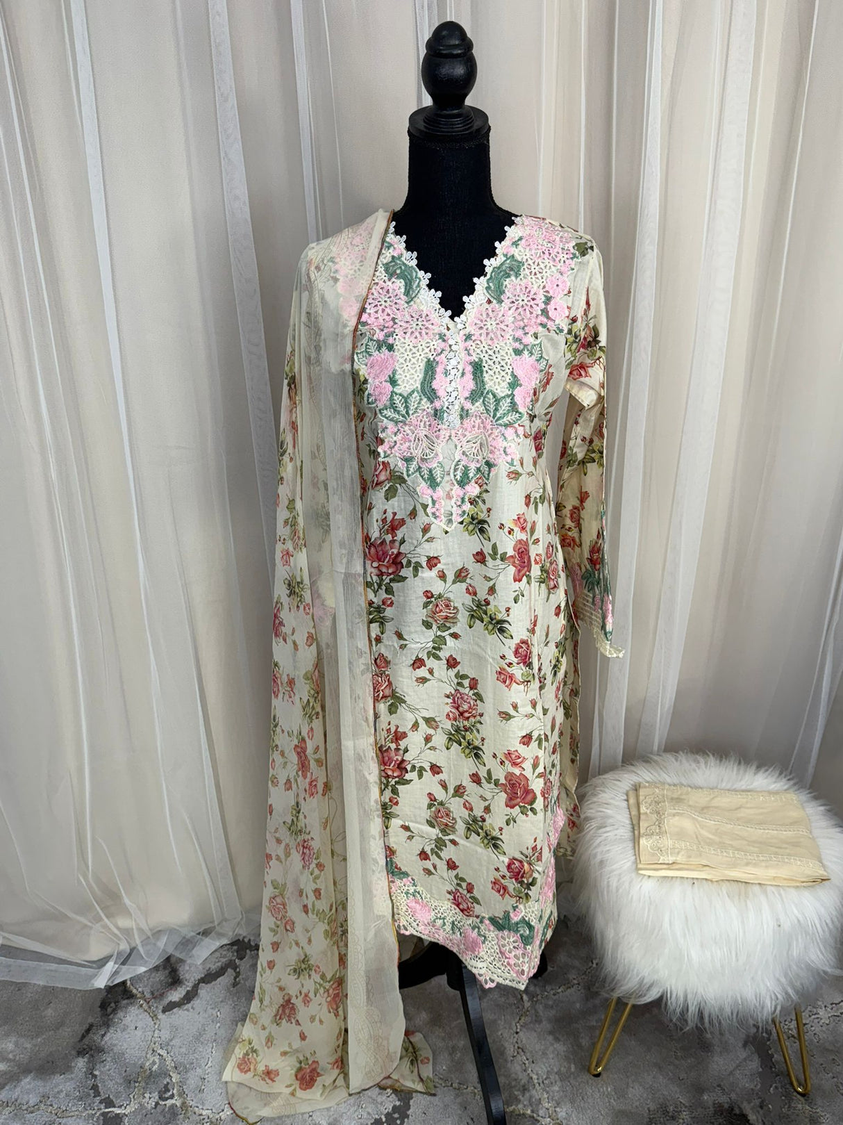 Luxury Embroidered Lawn Ready To Ship