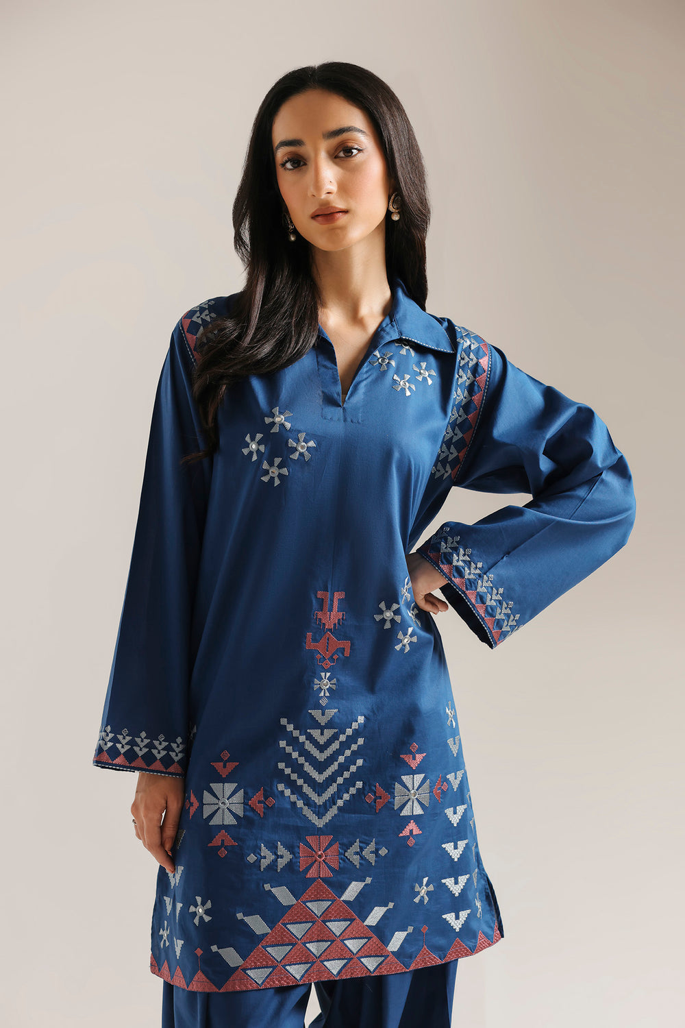 Ethnic Embroidered 2pc Suit