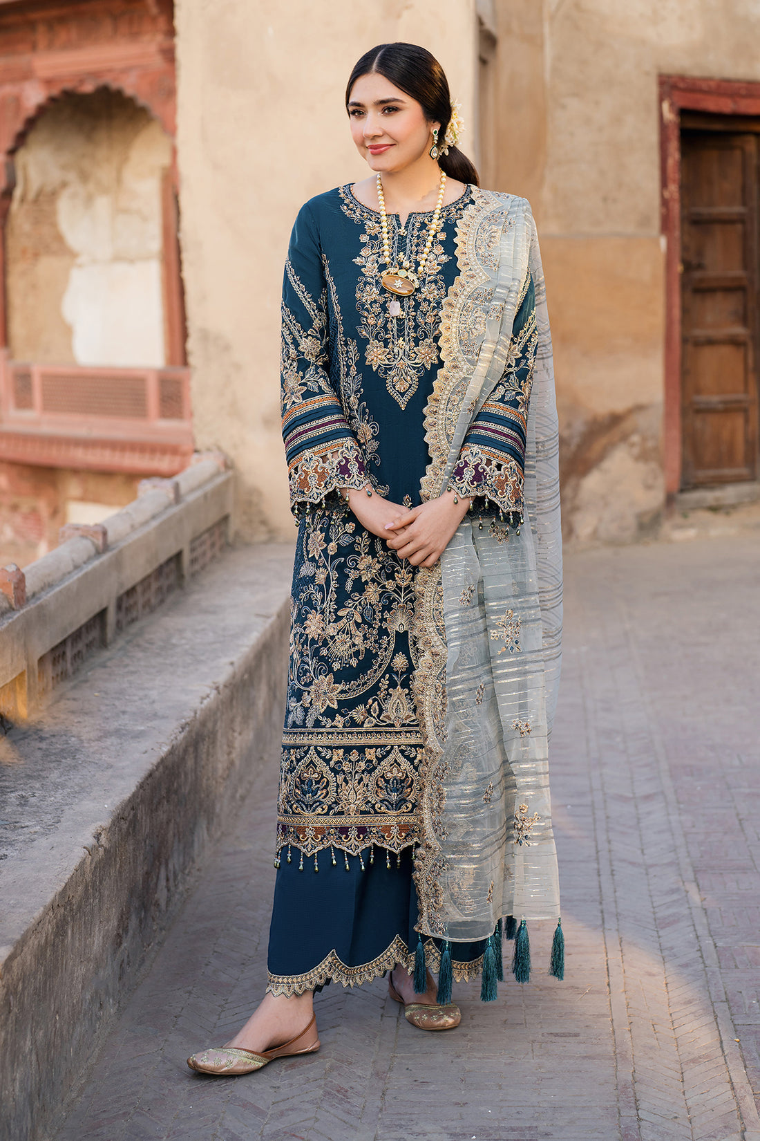 Meeras by Imrozia Premium Collection