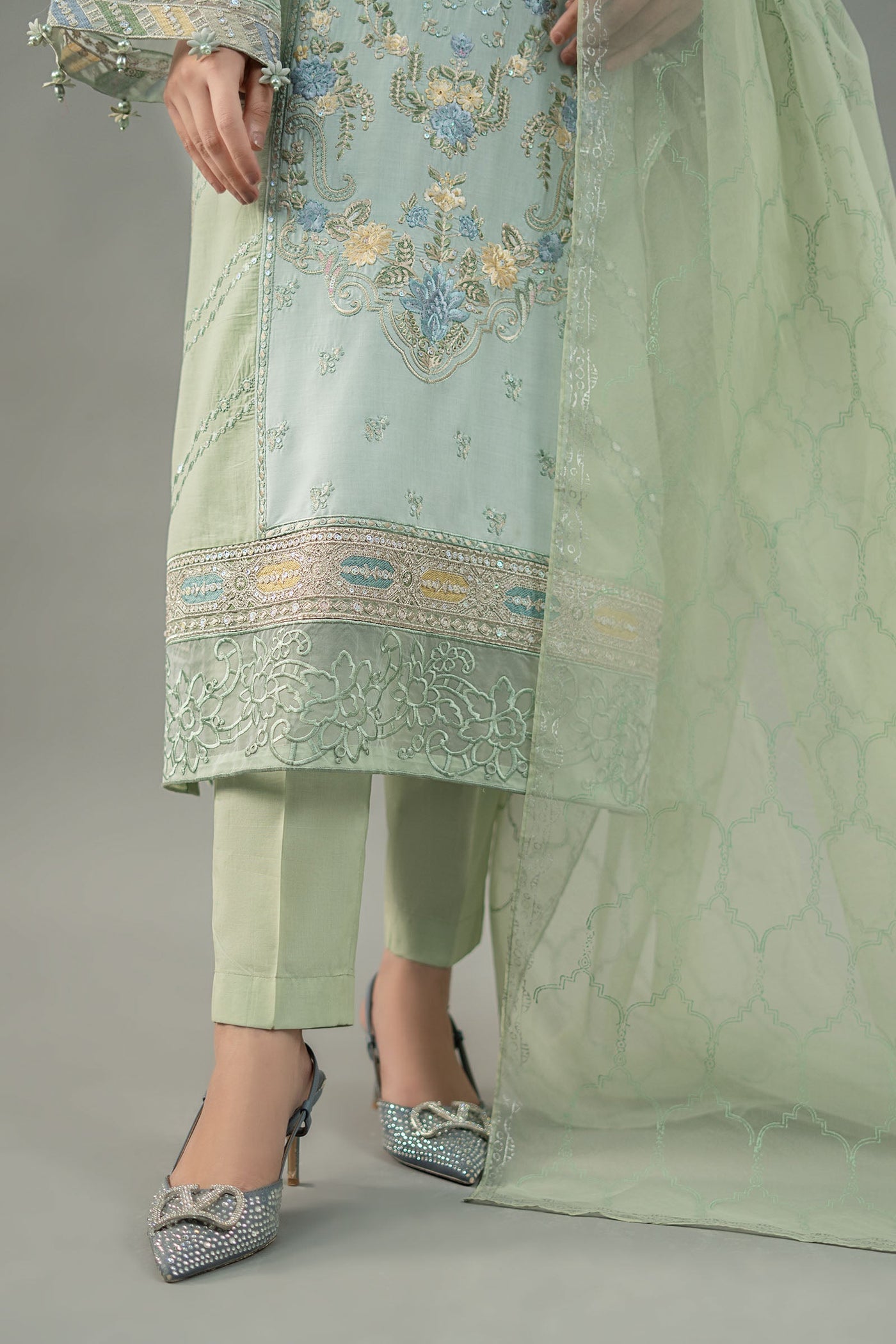 Maria B - Embroidered Jacquard Lawn Suit