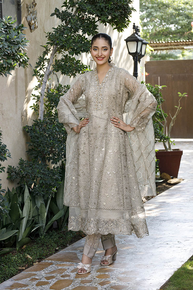 Pearl Symphony by Mona Embroidery Luxury Collection