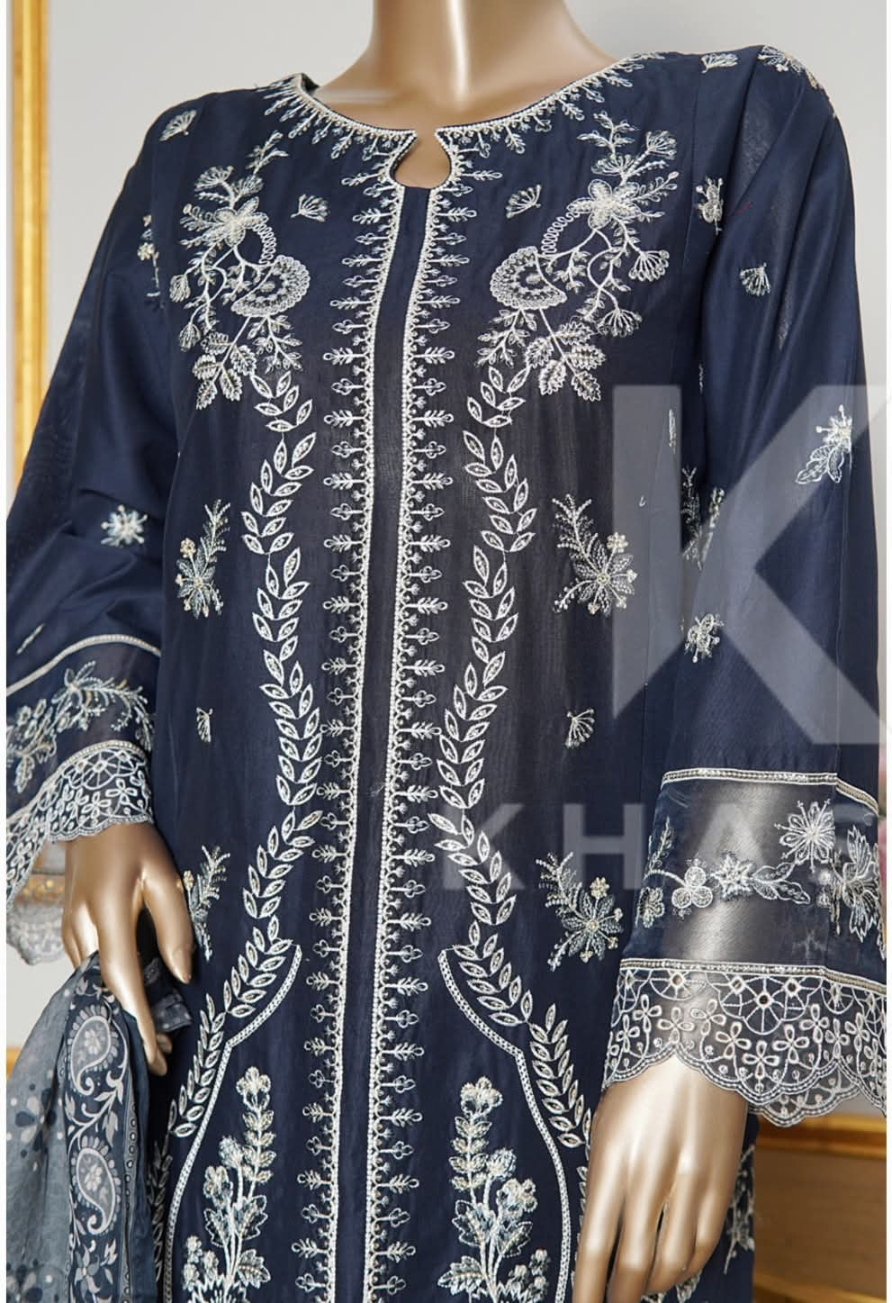 BIN SAEED EMBROIDERED LUXURY LAWN