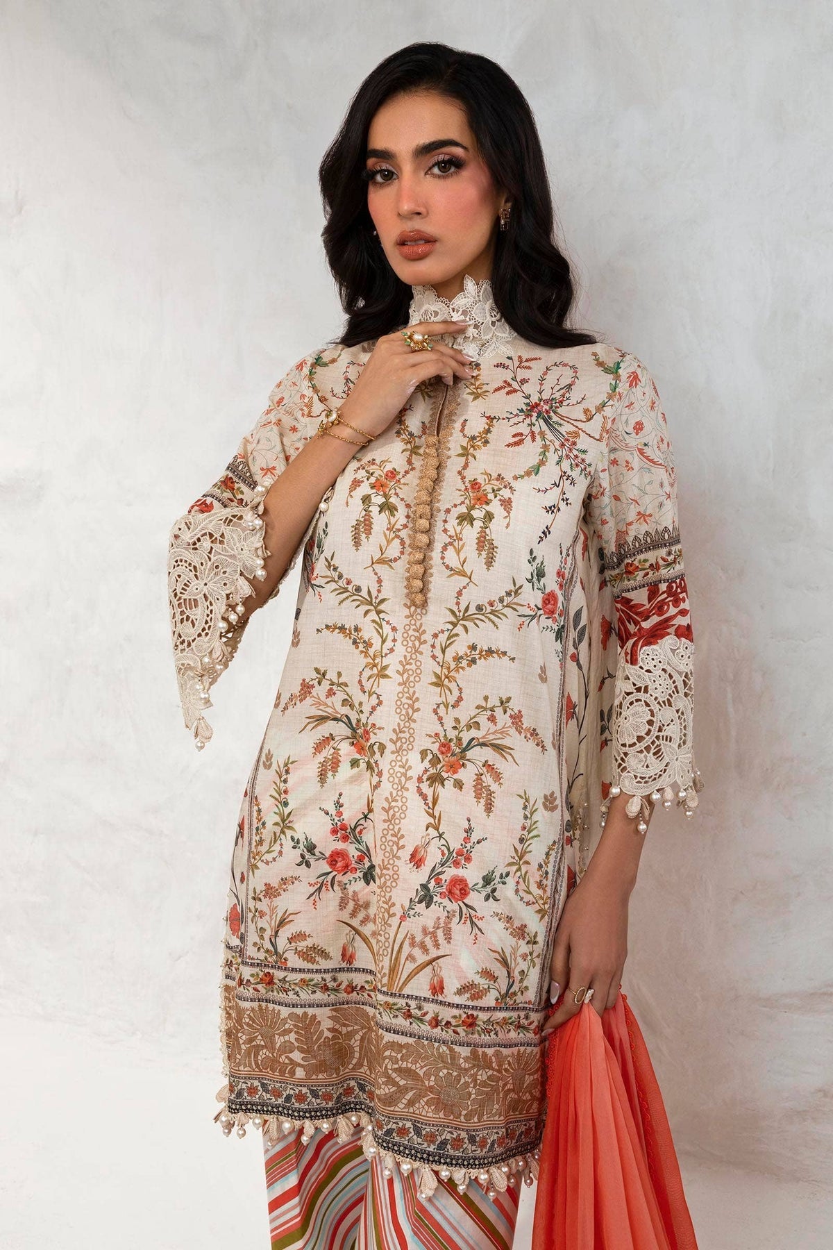 Muzlin by Sanasafinaz Luxury Collection