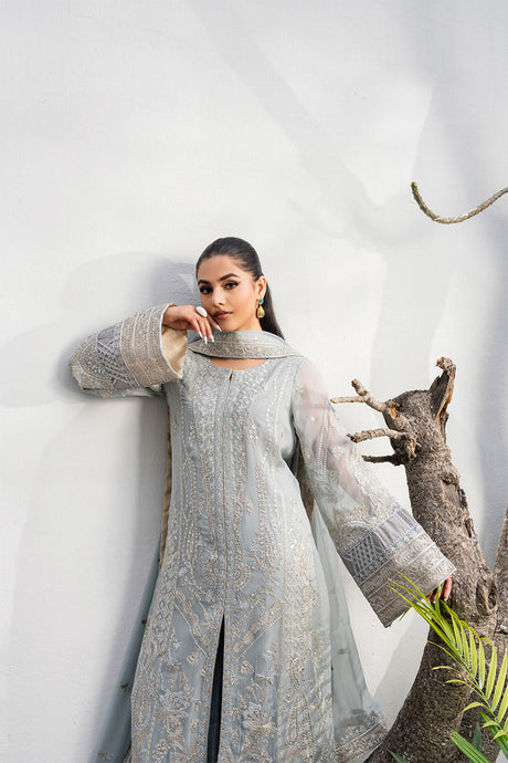 Tarz by Freesia Luxury Collection