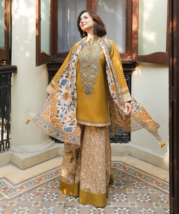 Sapphire Embroidered Lawn