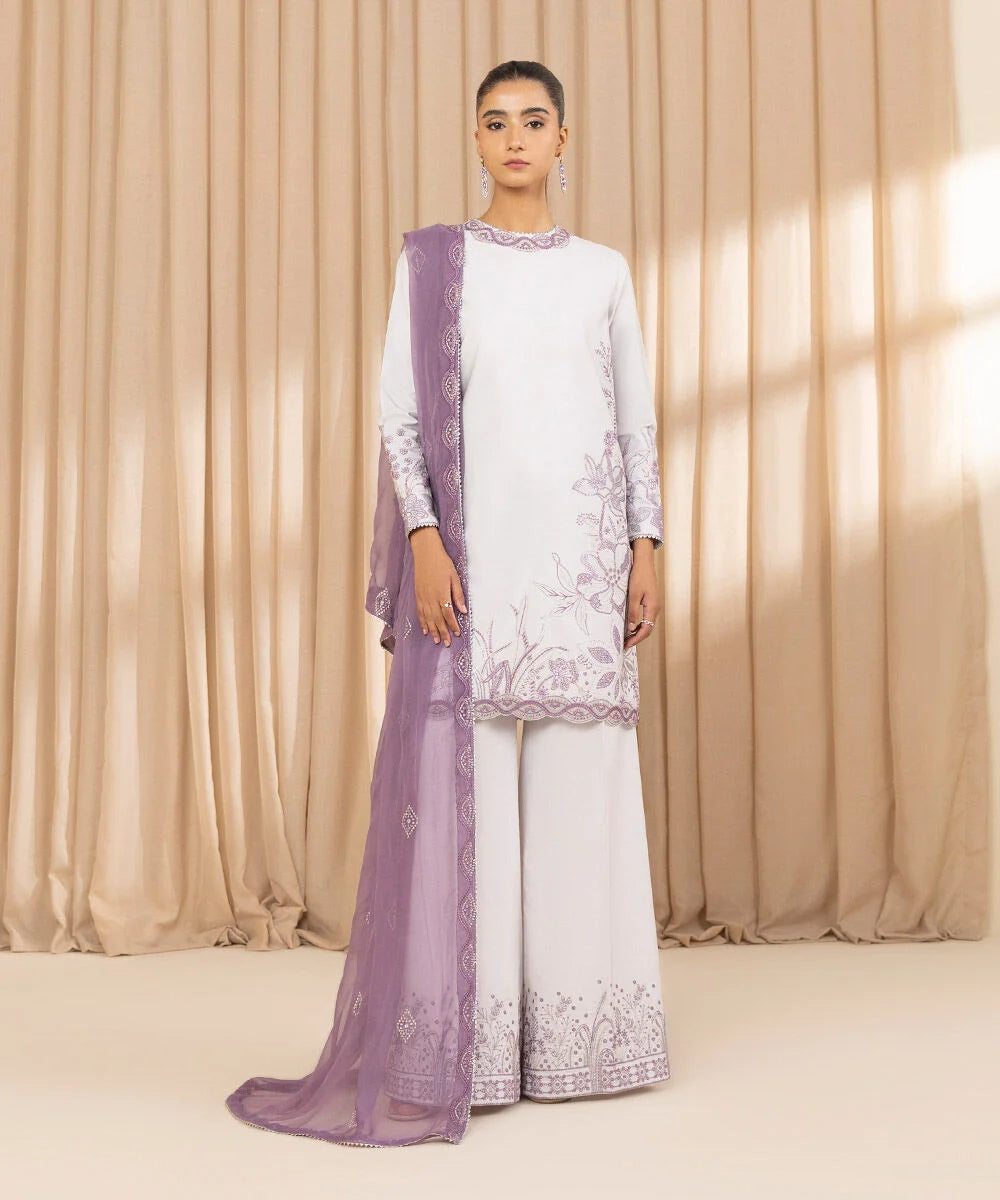 Sapphire 3Pc Embroidered Lawn Suit