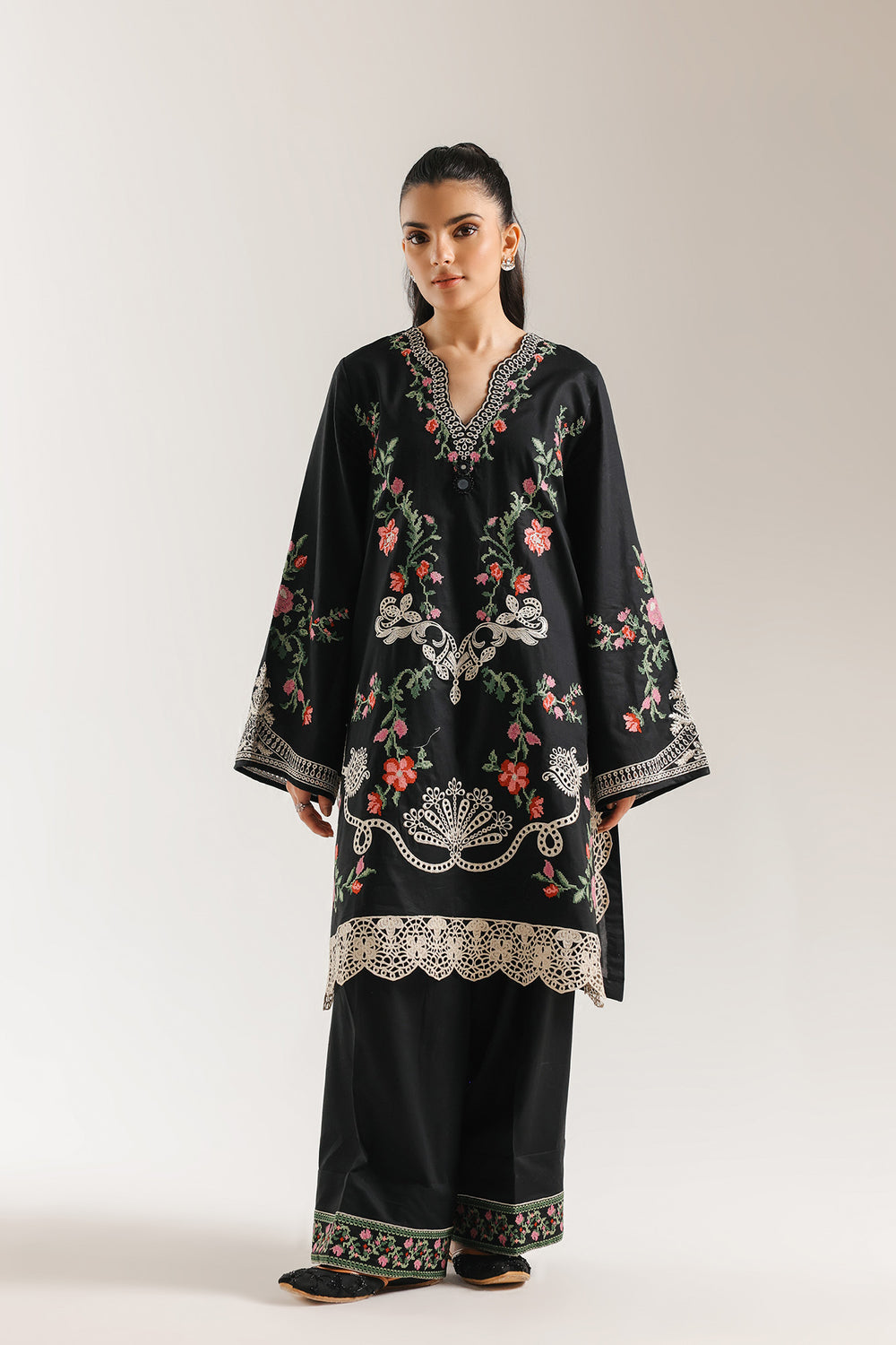 Ethnic Embroidered 2pc Suit