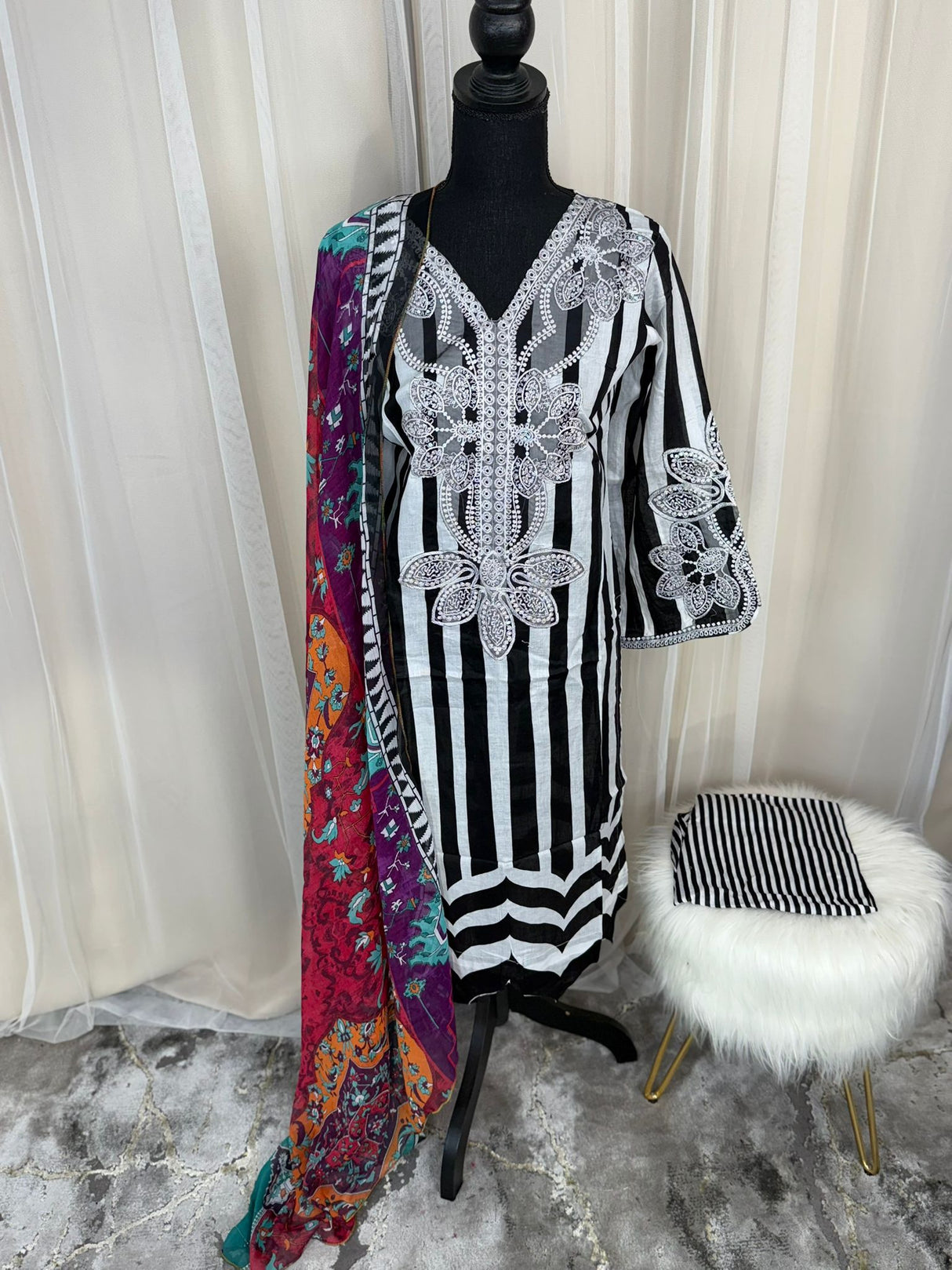 Luxury Embroidered Lawn Ready To Ship
