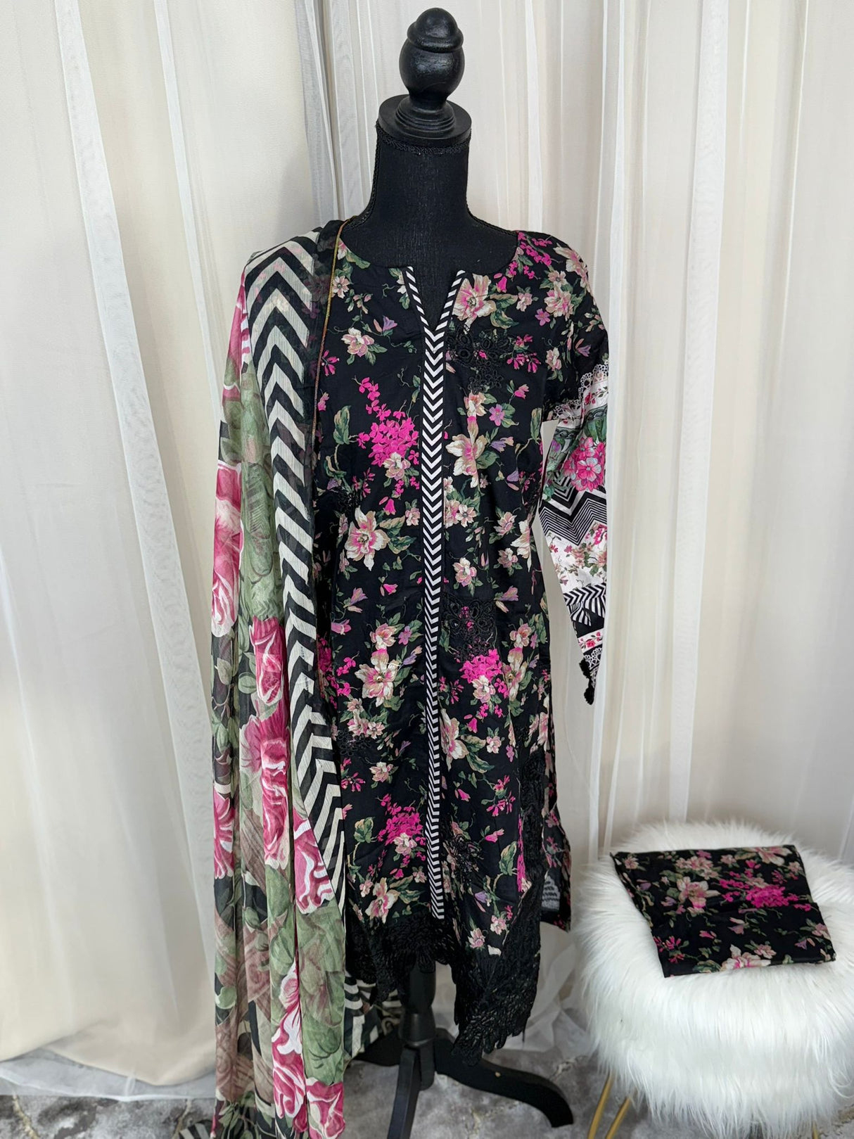 Luxury Embroidered Lawn Ready To Ship