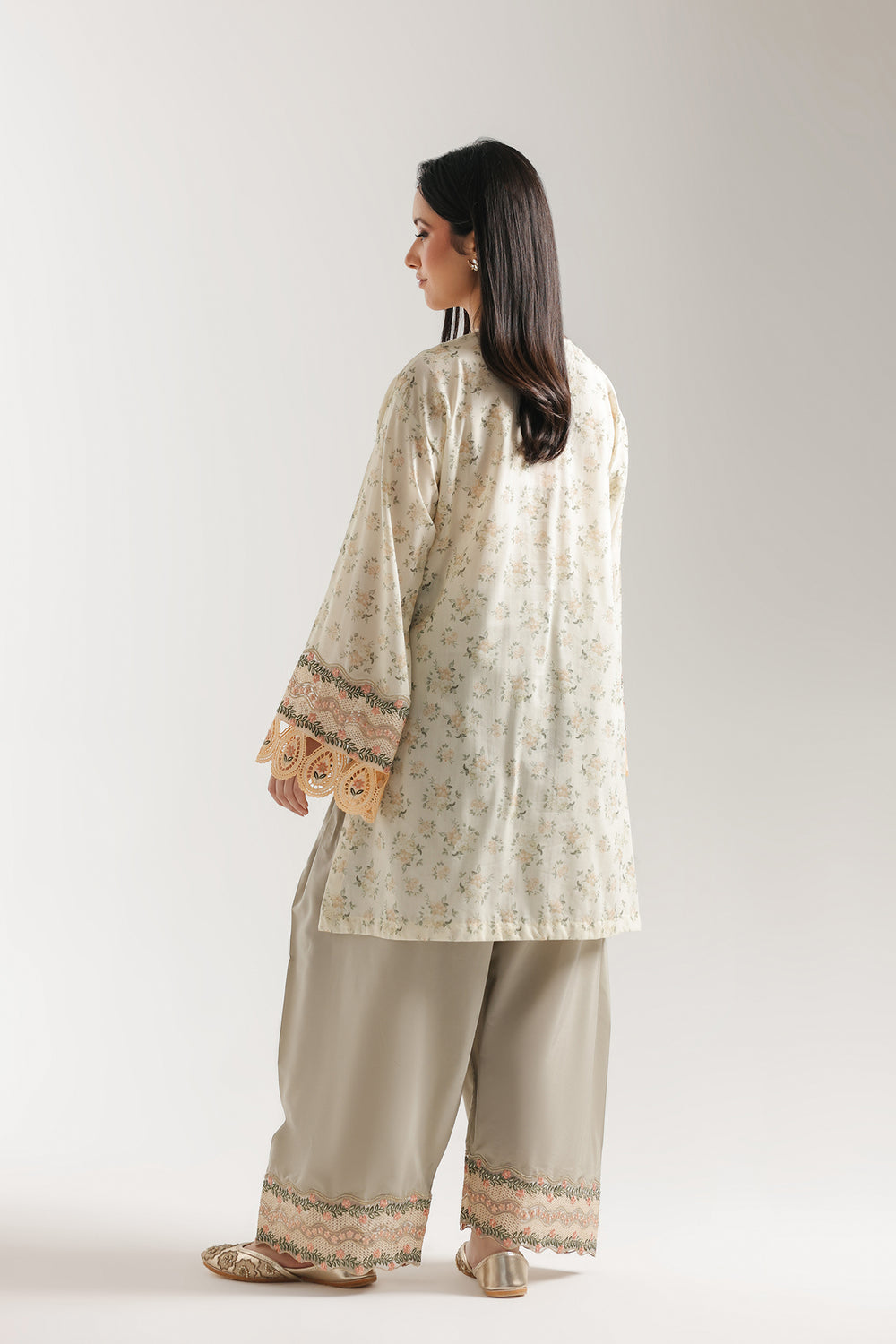 Ethnic Embroidered 2pc Suit