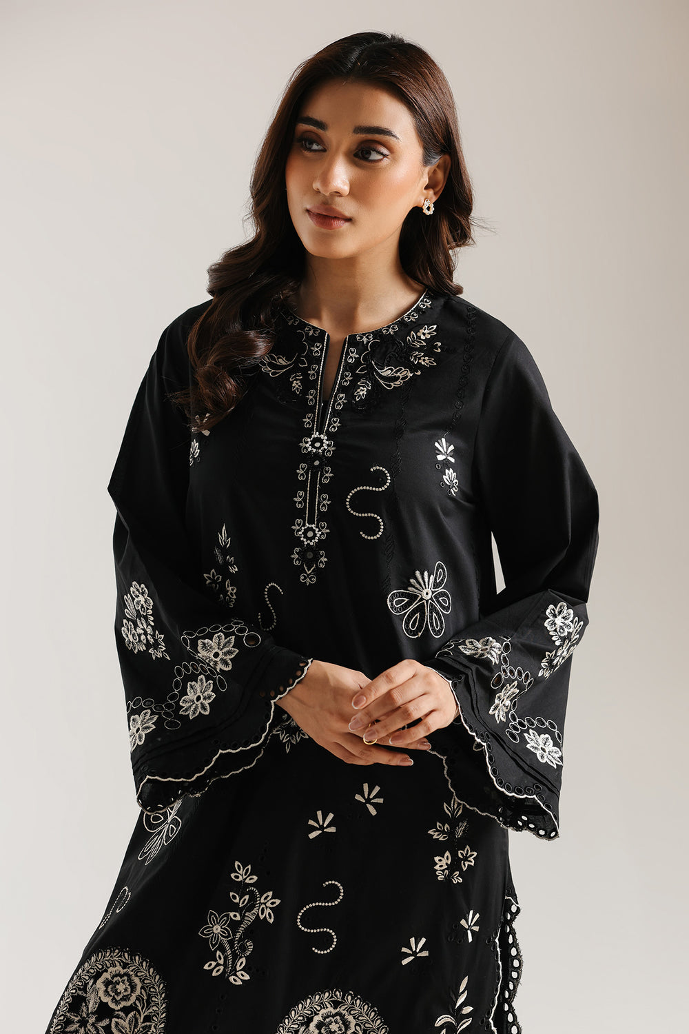 Ethnic Embroidered 2pc Suit