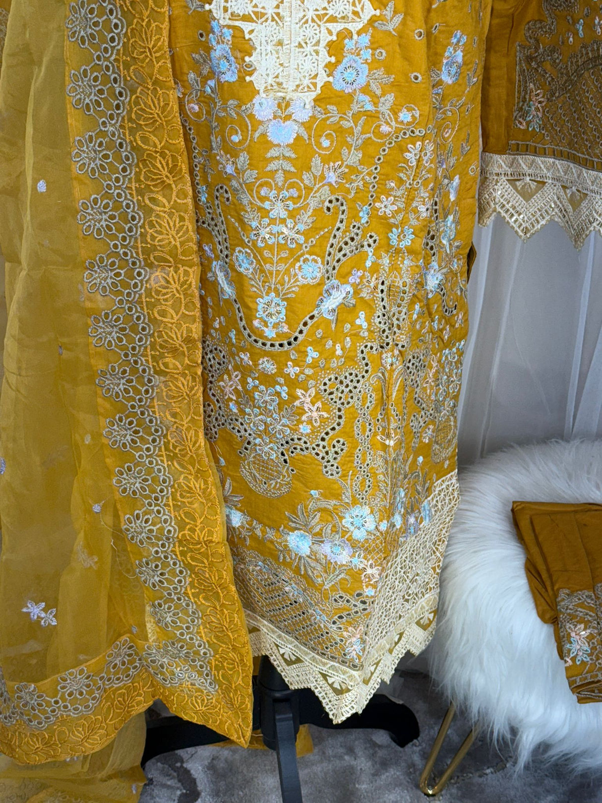 Luxury Embroidered Lawn Ready To Ship