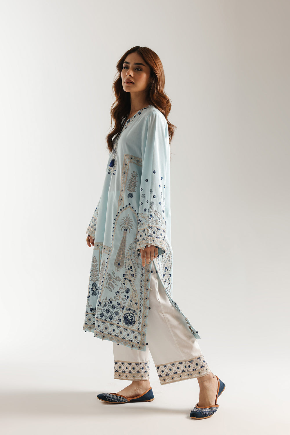Ethnic Embroidered 2pc Suit