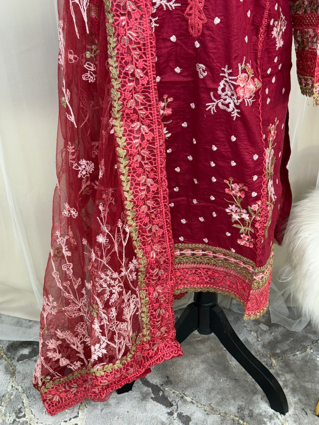 Luxury Embroidered Lawn Ready To Ship